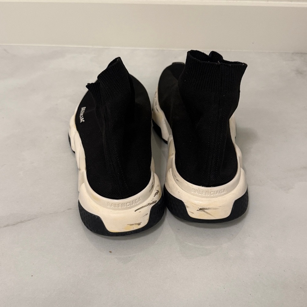 🔥SEND OFFERS🔥Men’s Balenciaga sock sneakers - Picture 4 of 8